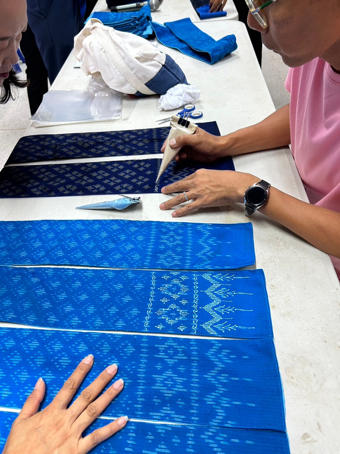 LINE ALBUM อบรมอาชีพกลุ่มแม่บ้าน ๒๔๐๘๐๕ 90