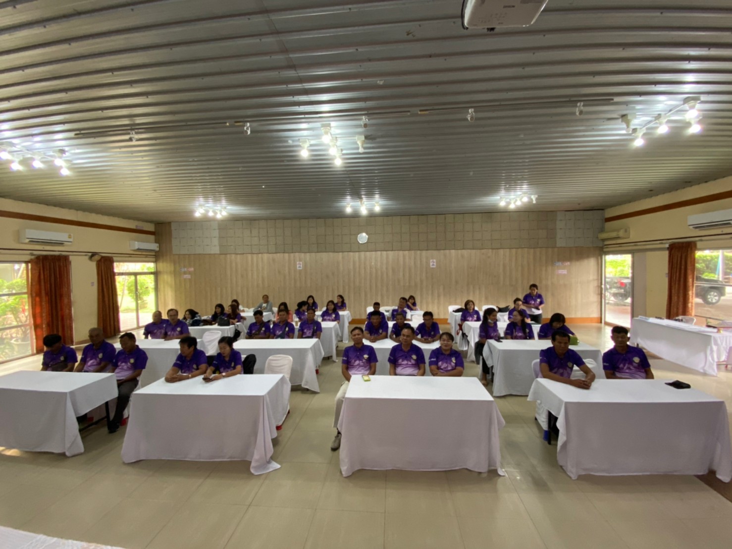 LINE ALBUM fuk xbrm laea suksa du ngan 2566 230815 446