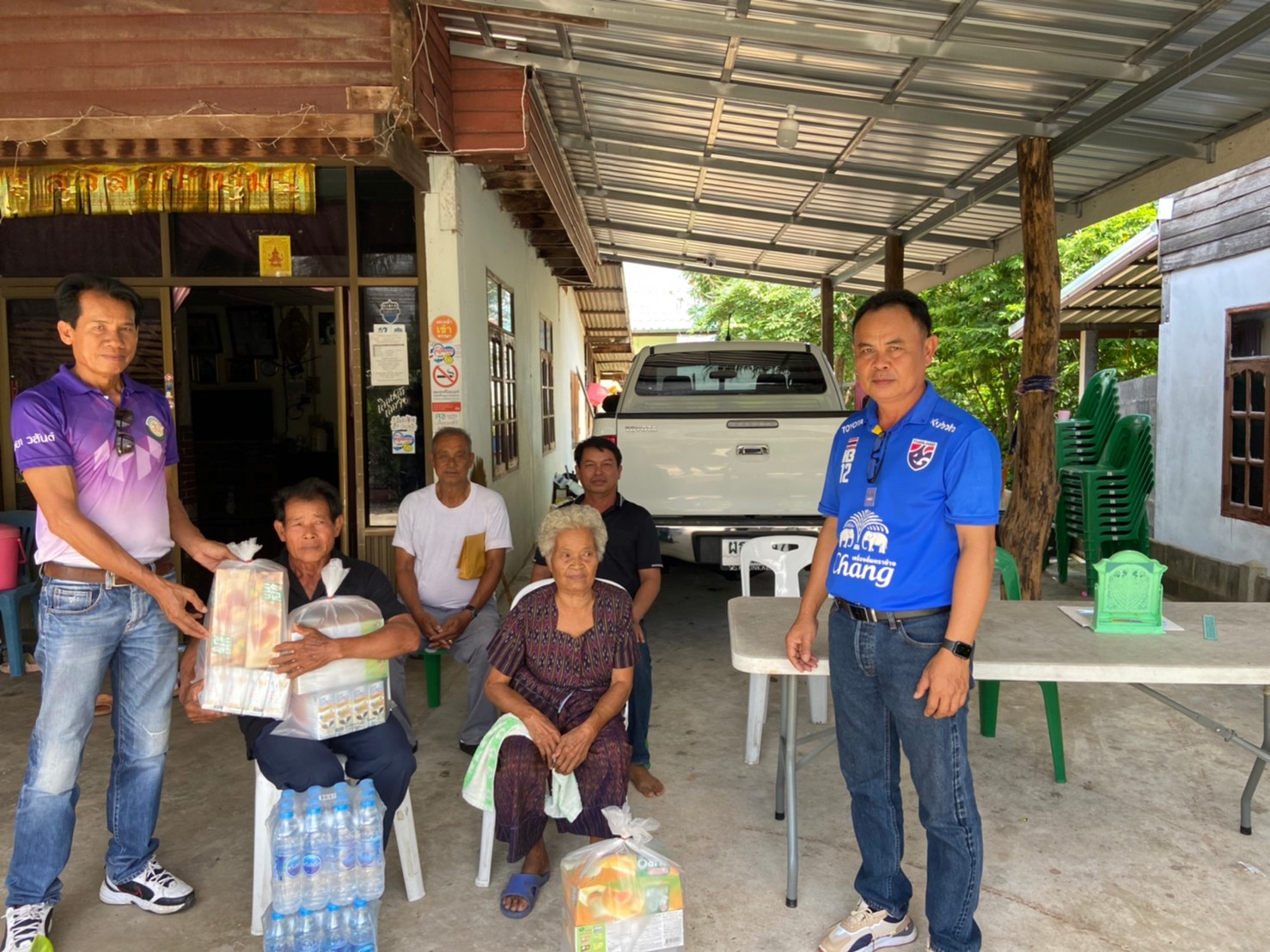 LINE ALBUM mxb khxng pen kalang ci khrxbkhraw phu thi pi thang 231016 4